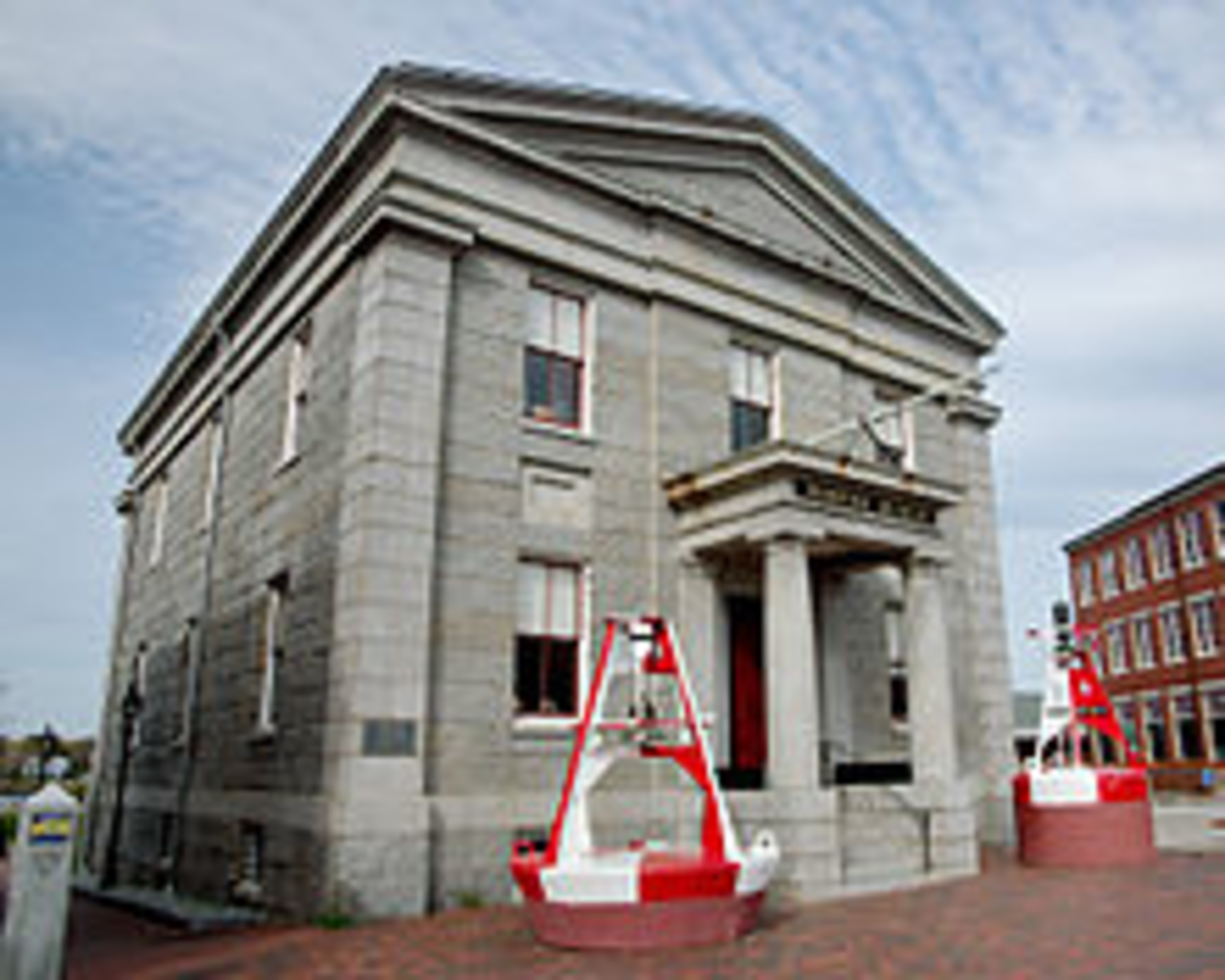 Newburyport Custom House Maritime Museum