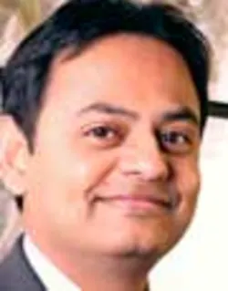 H1403 Trend Top Anand Shroff H1403 Trend Top Anand Shroff