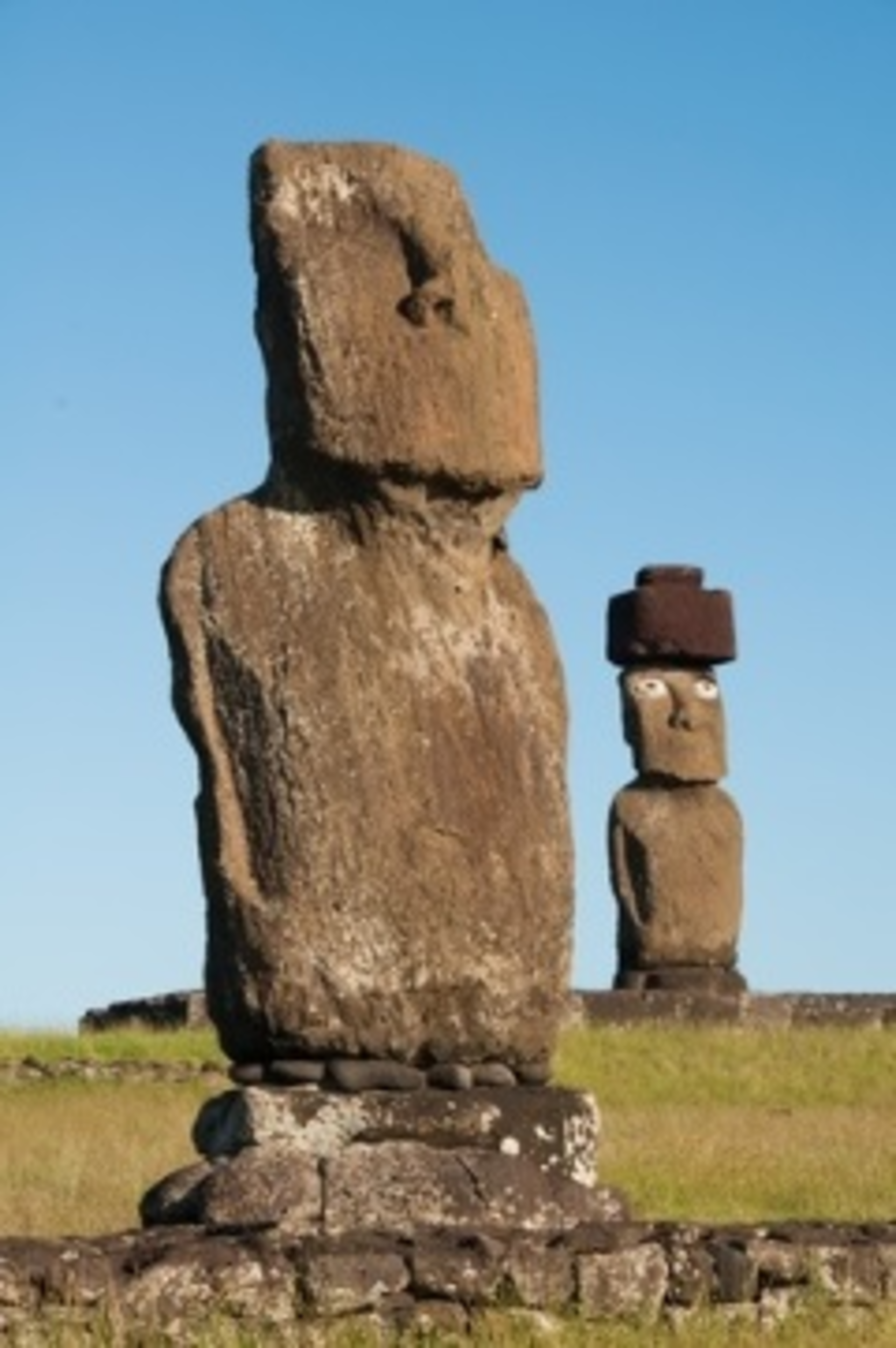 Easterisland 12195080 Smaller