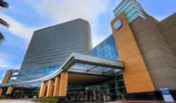 Royalsonestaexterior2smaller Royalsonestaexterior2smaller