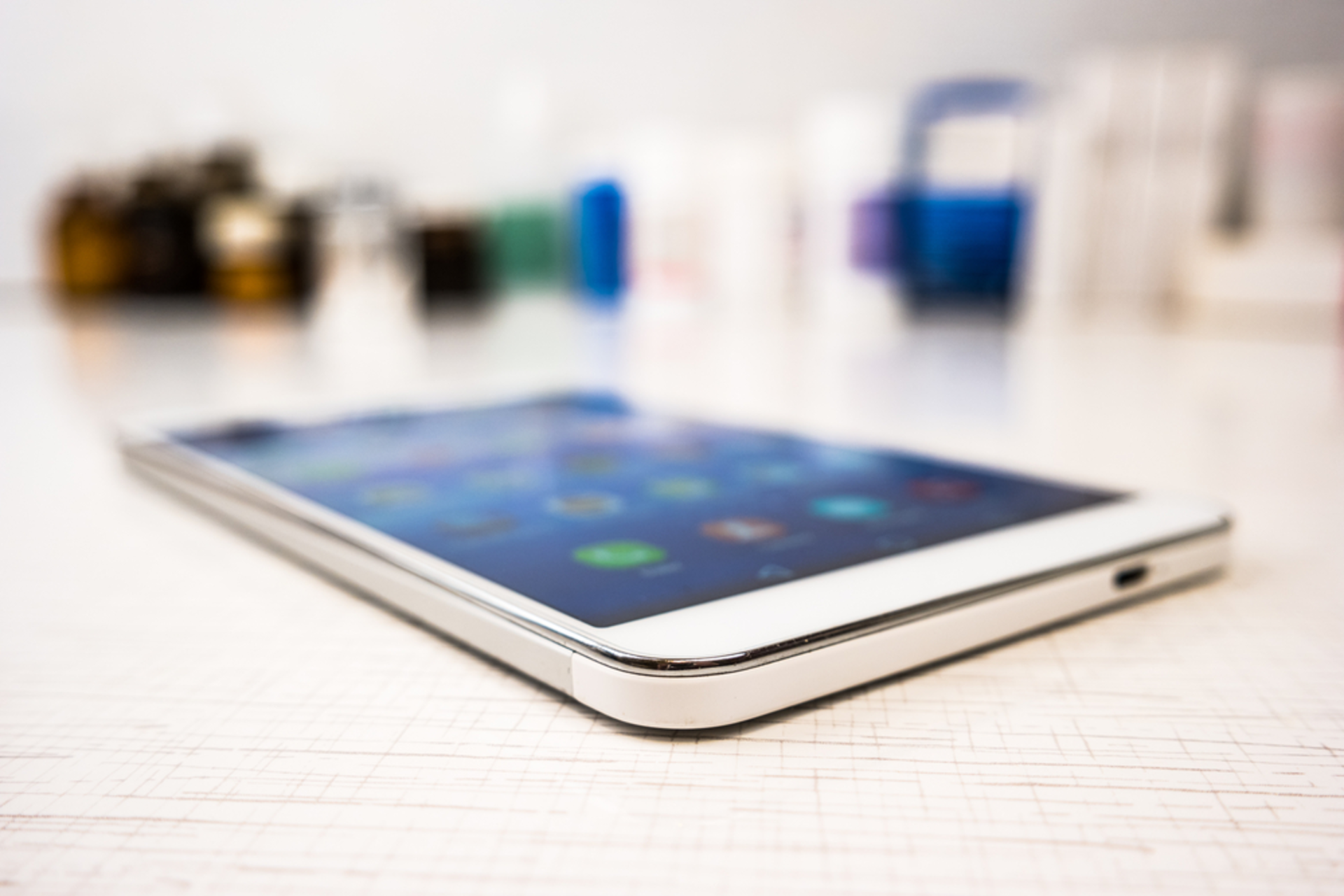 Shutterstock 381438577