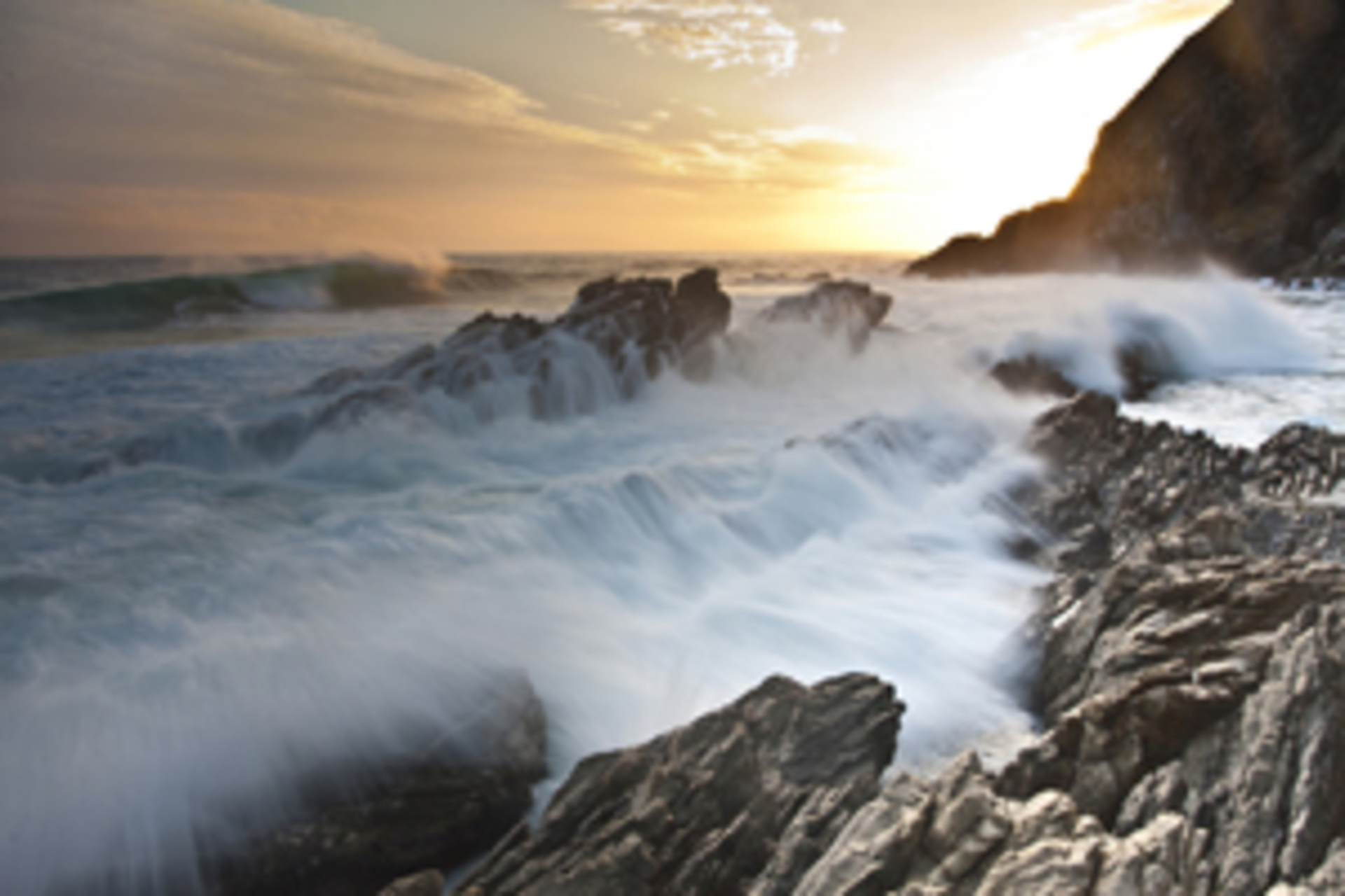 Crashingwaves Shutterstock 177062480smaller