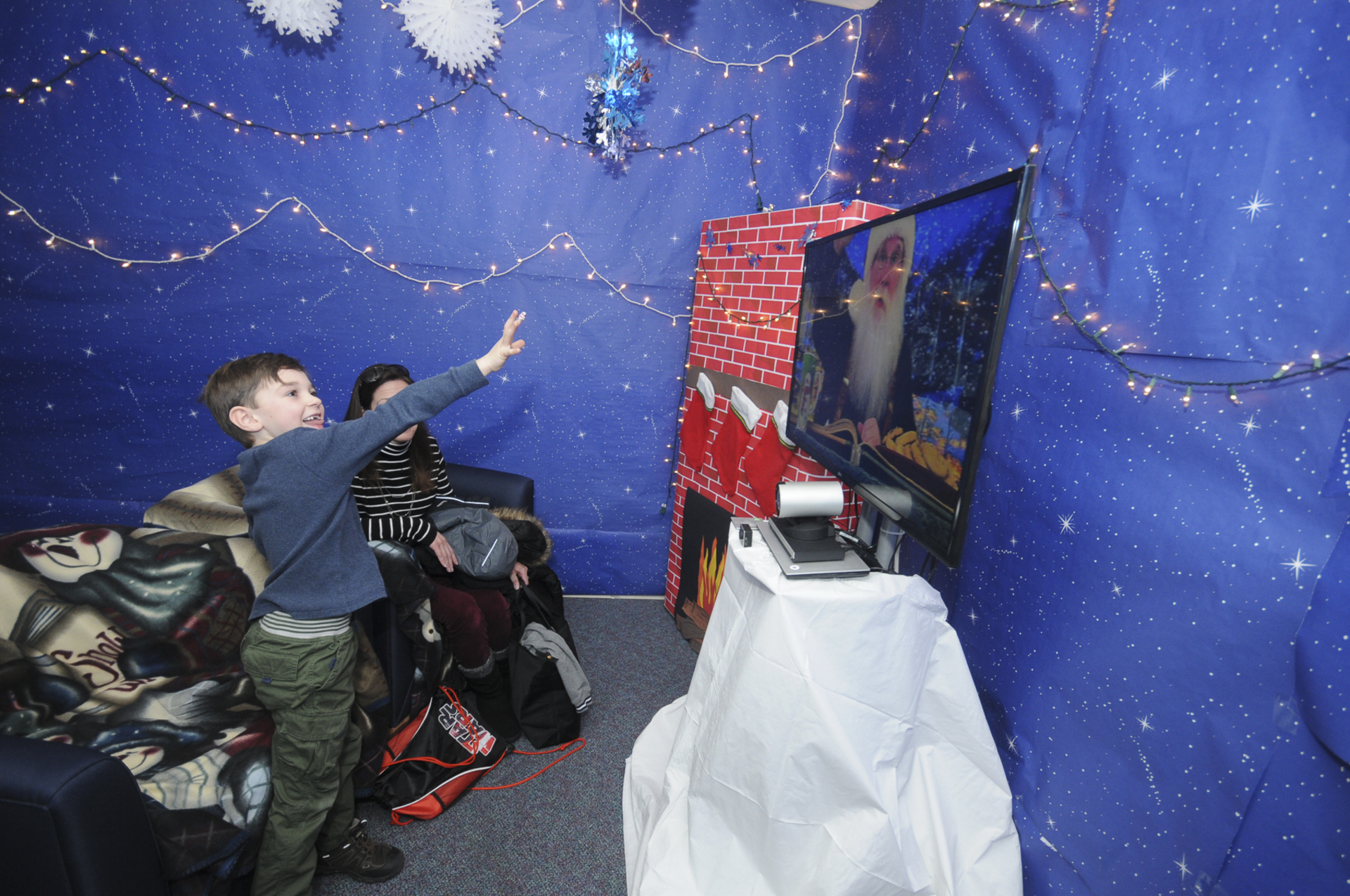 Virtual Santa Visit To Shriners Hospital For Children In Philadelphia 4 1