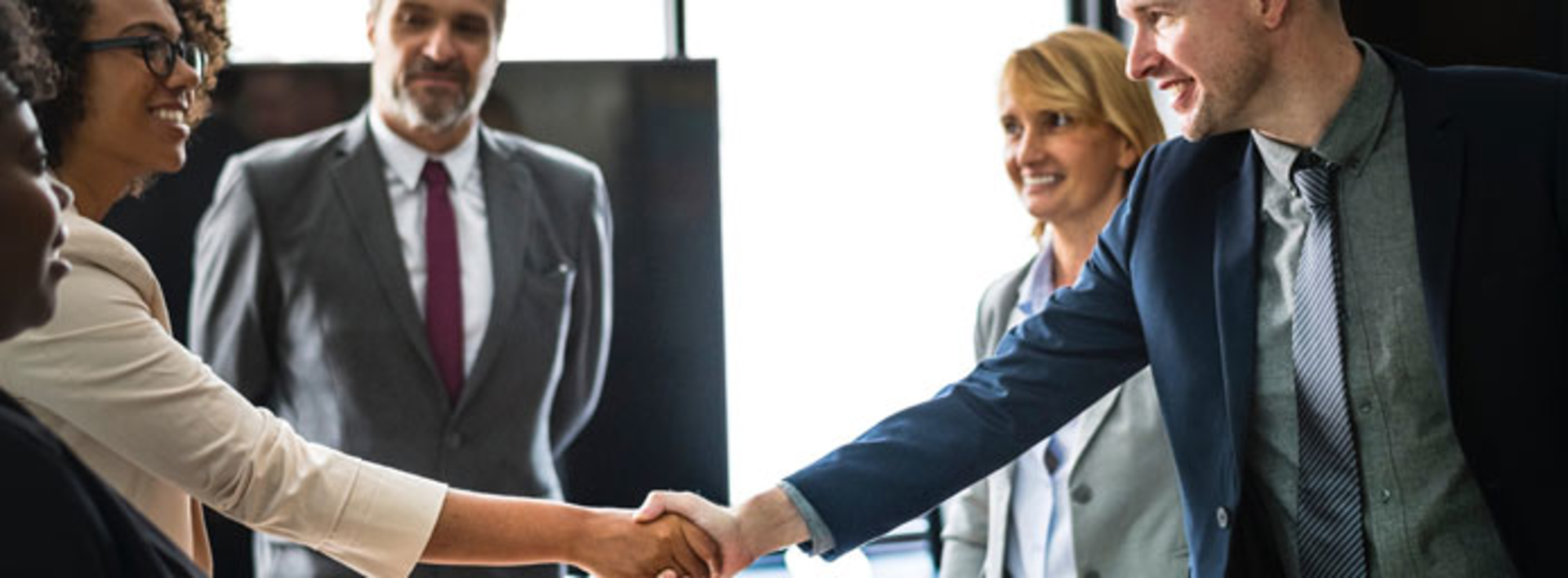 HMT201809_10_Slider3