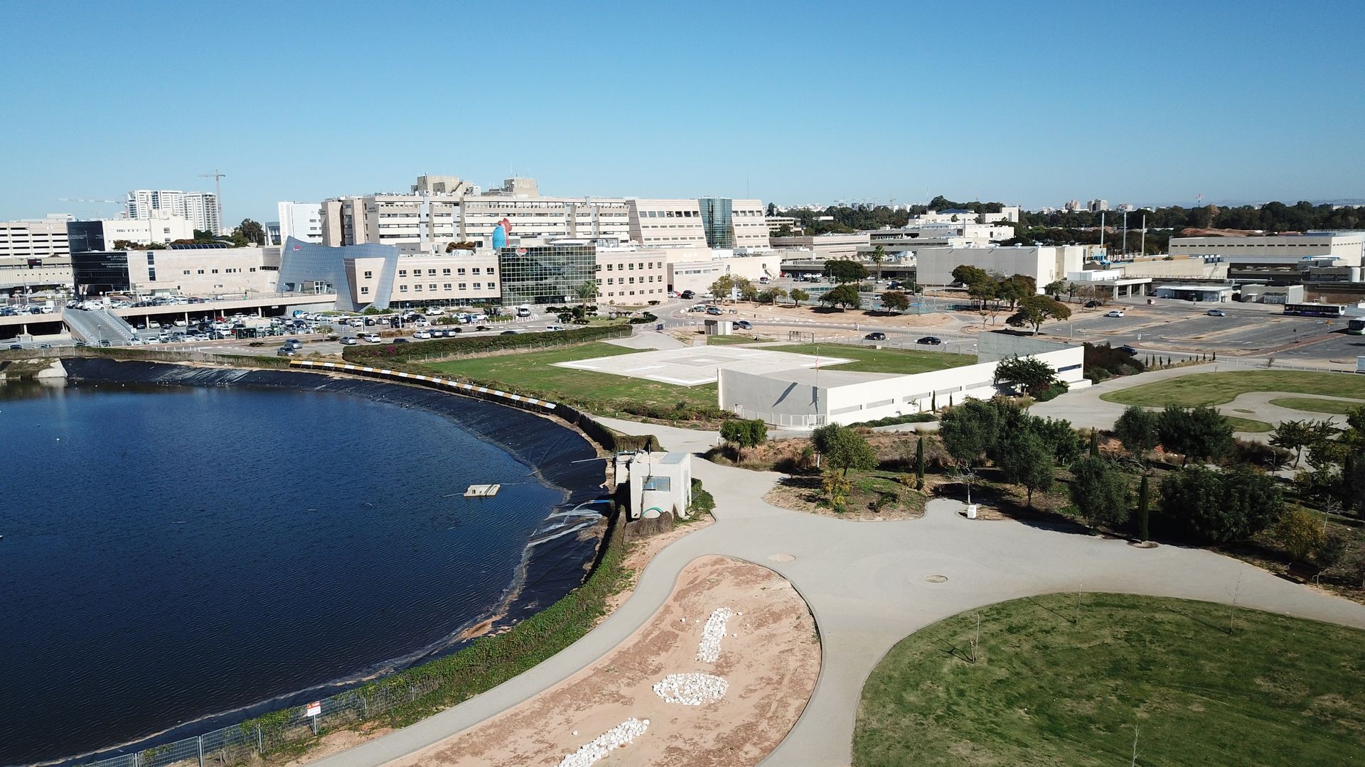 Sheba Med Center Campus2 5e72f5f5a0d5c