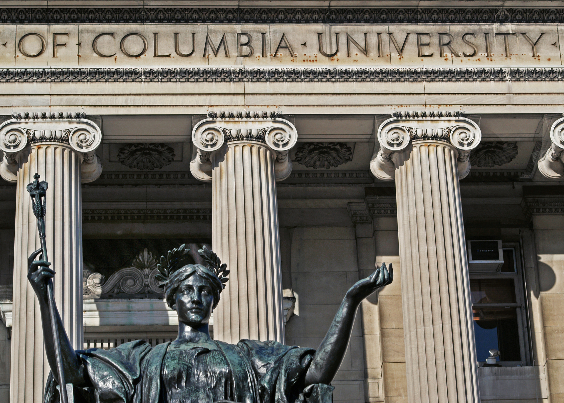 Dreamstime L 110252844 63500749b8942