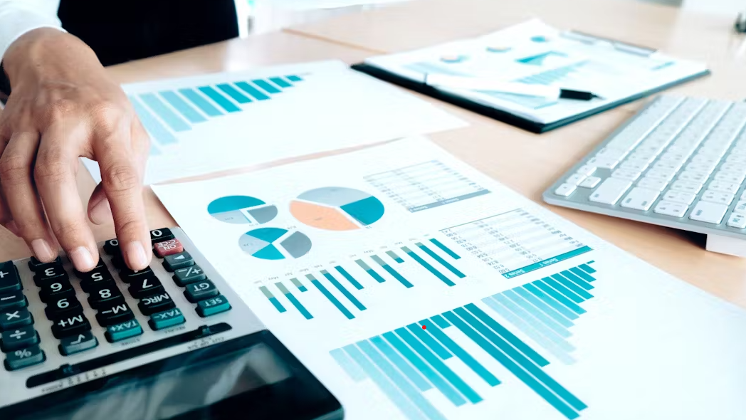 Charts Cr Sirinarth Mekrorawuth Dreamstime 648b42d191070