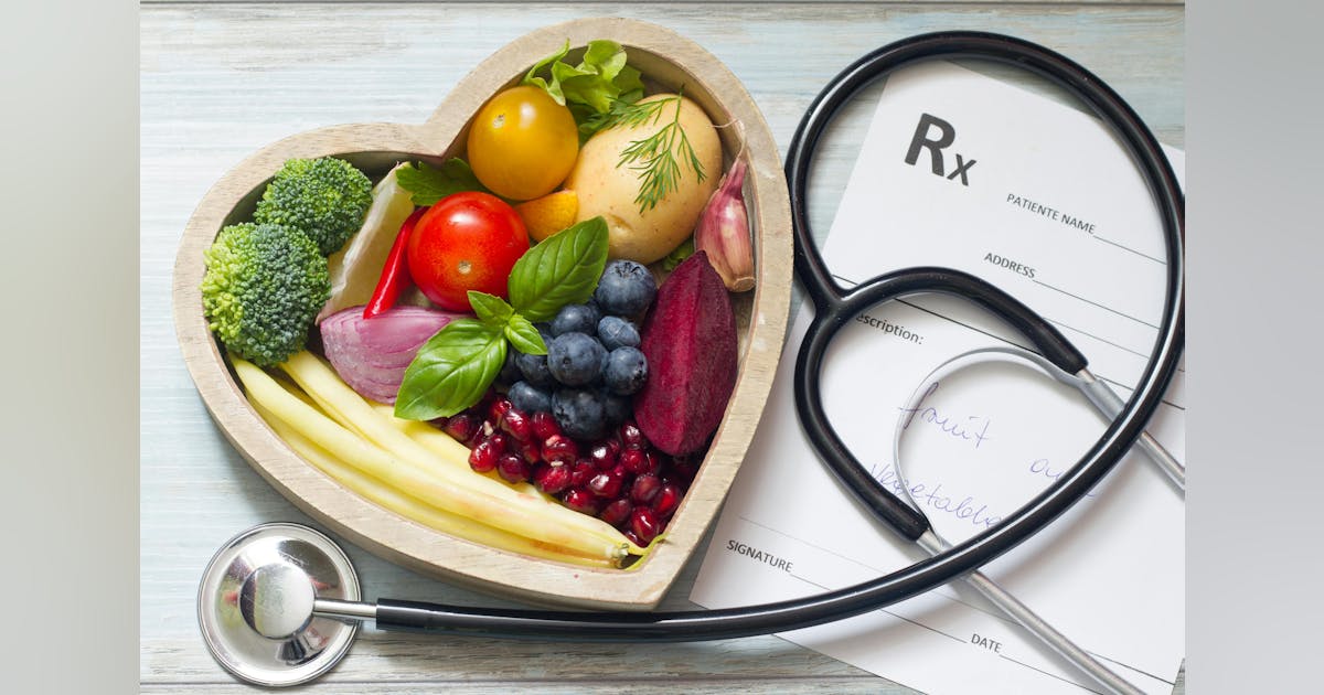 Study: Food-as-Medicine Initiative Helps Diabetes Patients Study: Food-as-Medicine Initiative Helps Diabetes Patients