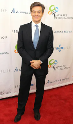 Sen. Warren Calls on Dr. Oz to Cut Industry Ties Sen. Warren Calls on Dr. Oz to Cut Industry Ties