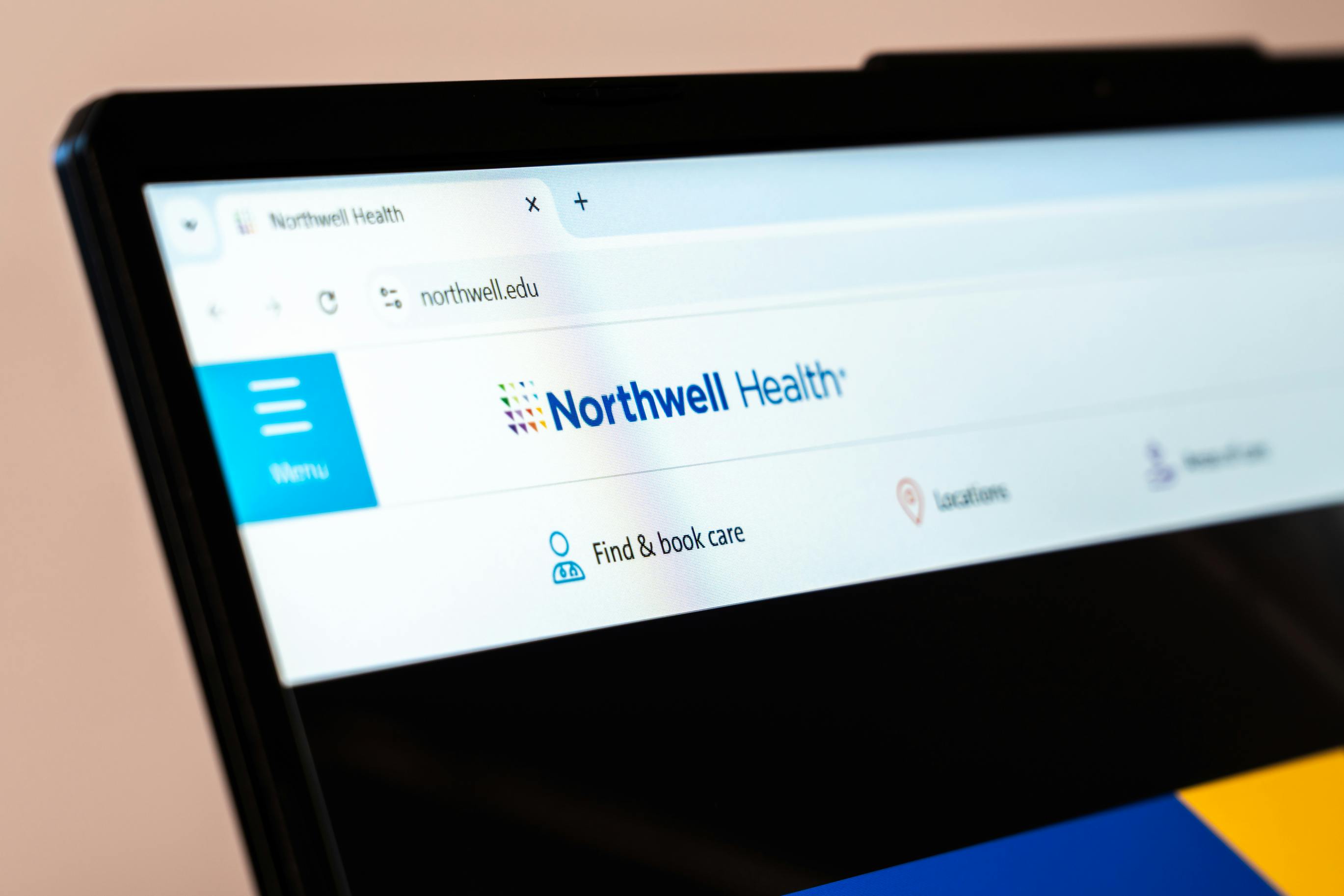 dreamstime_l_359144398